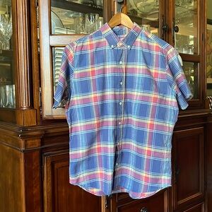 Gap plaid button down shirt small